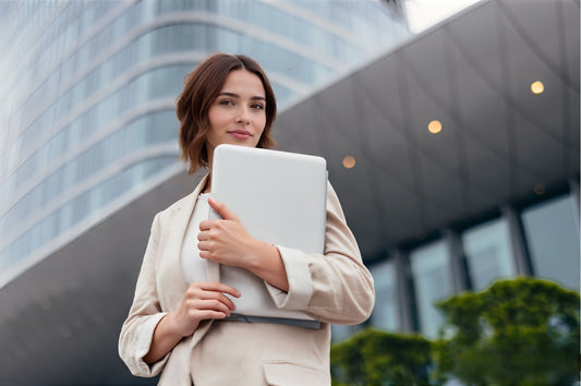 From Office to Evening: The Rise of Women’s Suiting