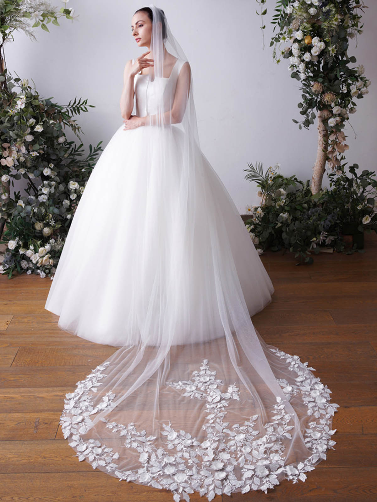 Lace Cut Edge Single Tier Tulle Bridal Cathedral Length Wedding Veils