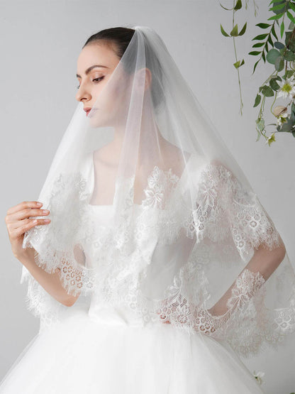 Lace Cut Edge Two Tier Tulle Bridal Fingertip Length Wedding Veils With Blusher