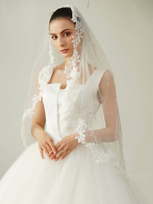Pearl Lace Edge Single Tier Tulle Bridal Fingertip Length Wedding Veils