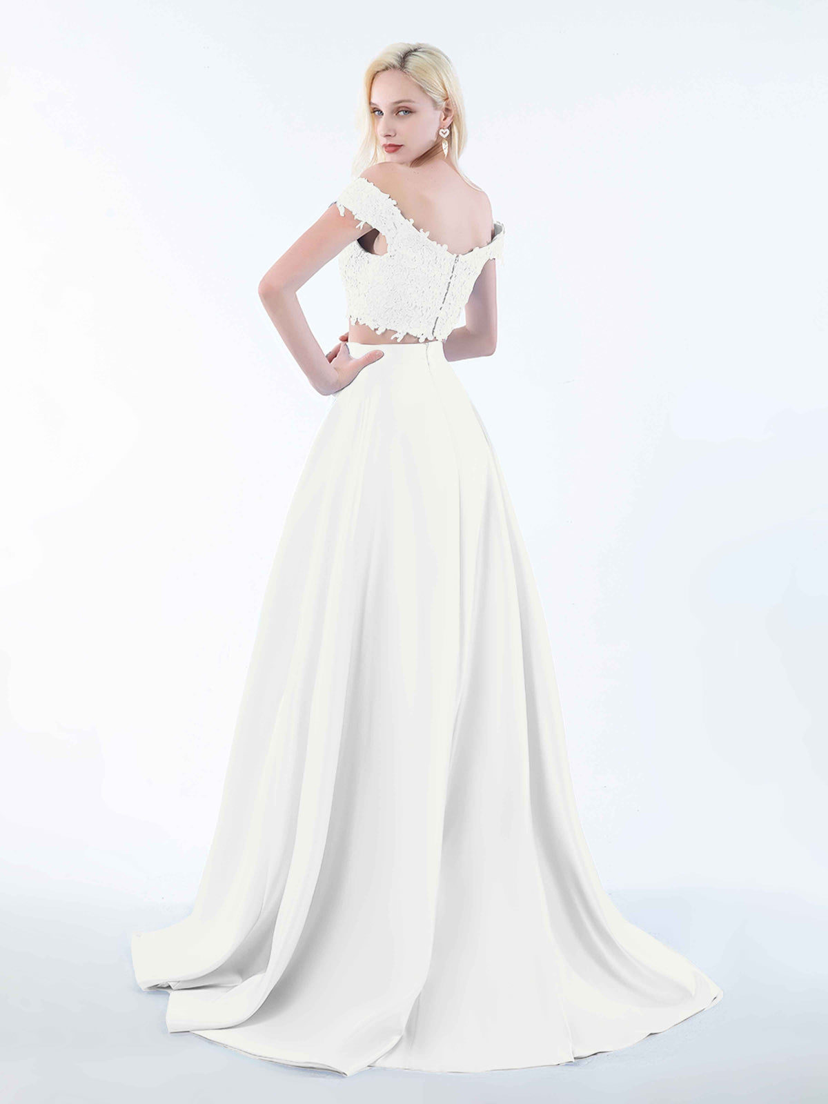 #color_Ivory