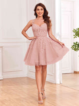 Exquisite Appliques Spaghetti Straps Mini Tulle Homecoming Dresses