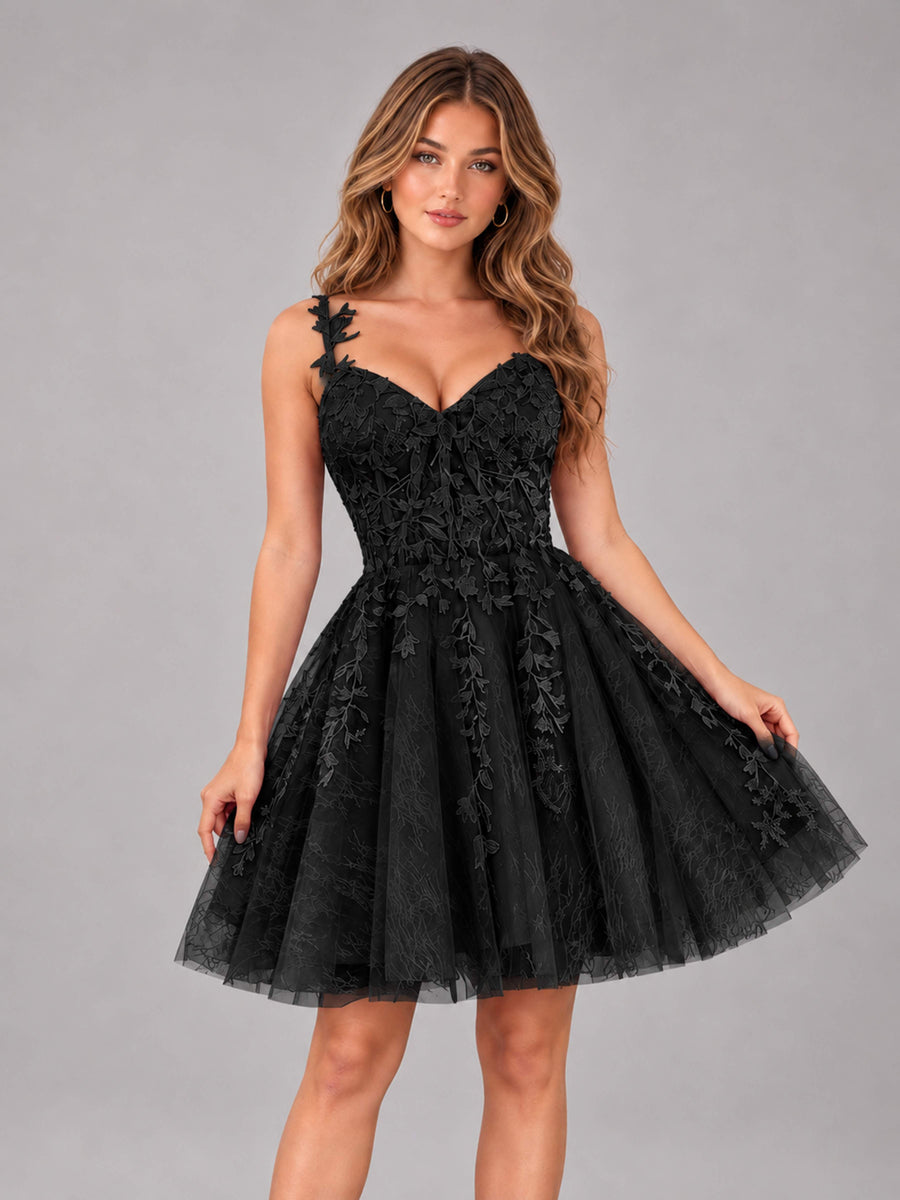 Black Exquisite Appliques Spaghetti Straps Mini Tulle Homecoming Dresses