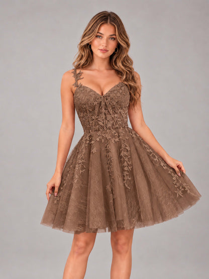 Brown Exquisite Appliques Spaghetti Straps Mini Tulle Homecoming Dresses