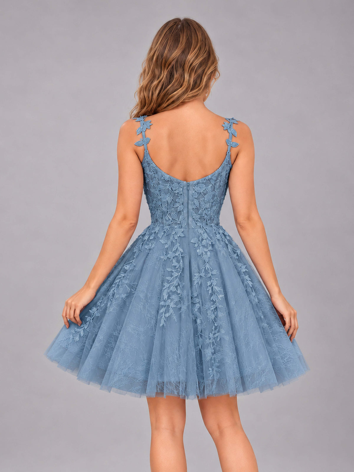 Dusty Blue Exquisite Appliques Spaghetti Straps Mini Tulle Homecoming Dresses