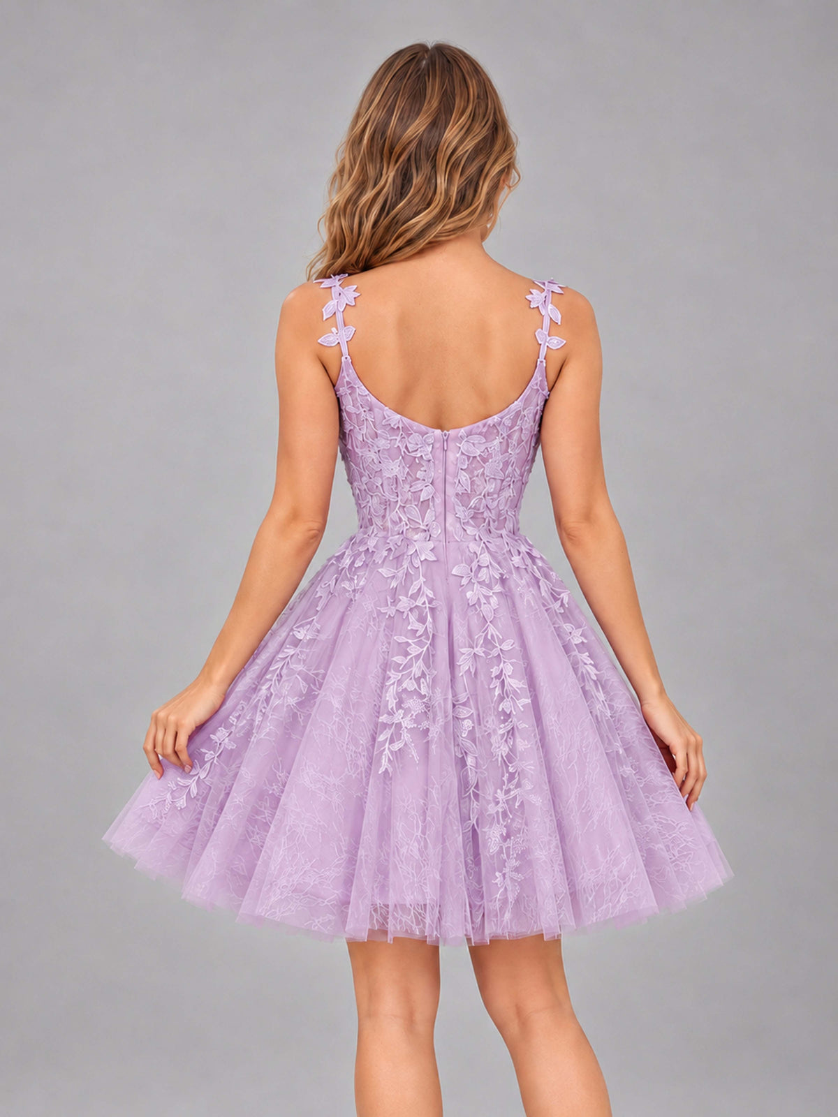 Lilac Exquisite Appliques Spaghetti Straps Mini Tulle Homecoming Dresses