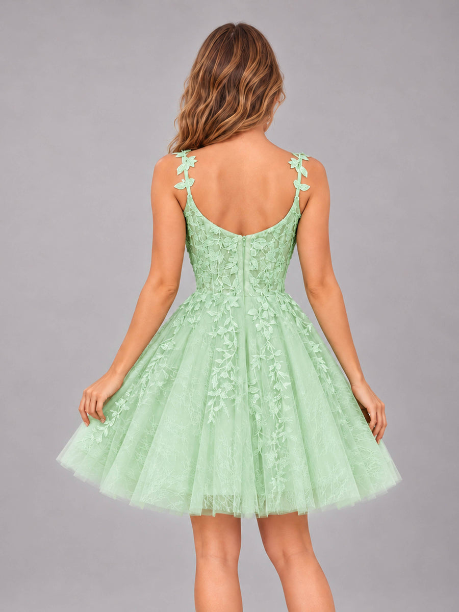 Mint Green Exquisite Appliques Spaghetti Straps Mini Tulle Homecoming Dresses