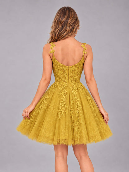 Mustard Yellow Exquisite Appliques Spaghetti Straps Mini Tulle Homecoming Dresses