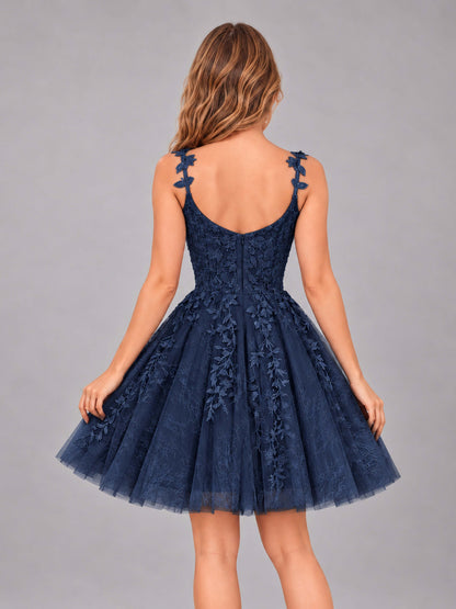 Navy Blue Exquisite Appliques Spaghetti Straps Mini Tulle Homecoming Dresses