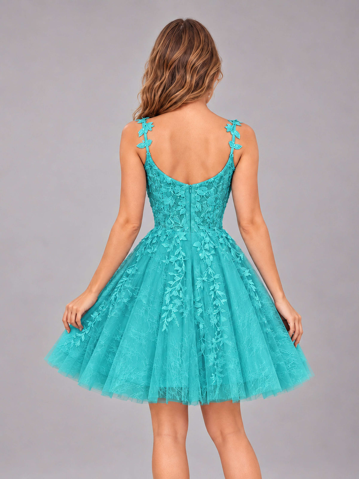 Turquoise Exquisite Appliques Spaghetti Straps Mini Tulle Homecoming Dresses