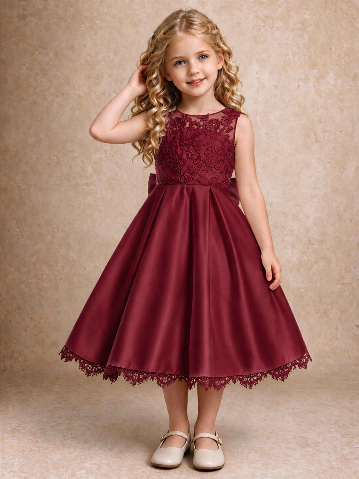 Flower Girl Dress Sleeveless Floral Lace Knee Length Lace Hem First Communion Dress