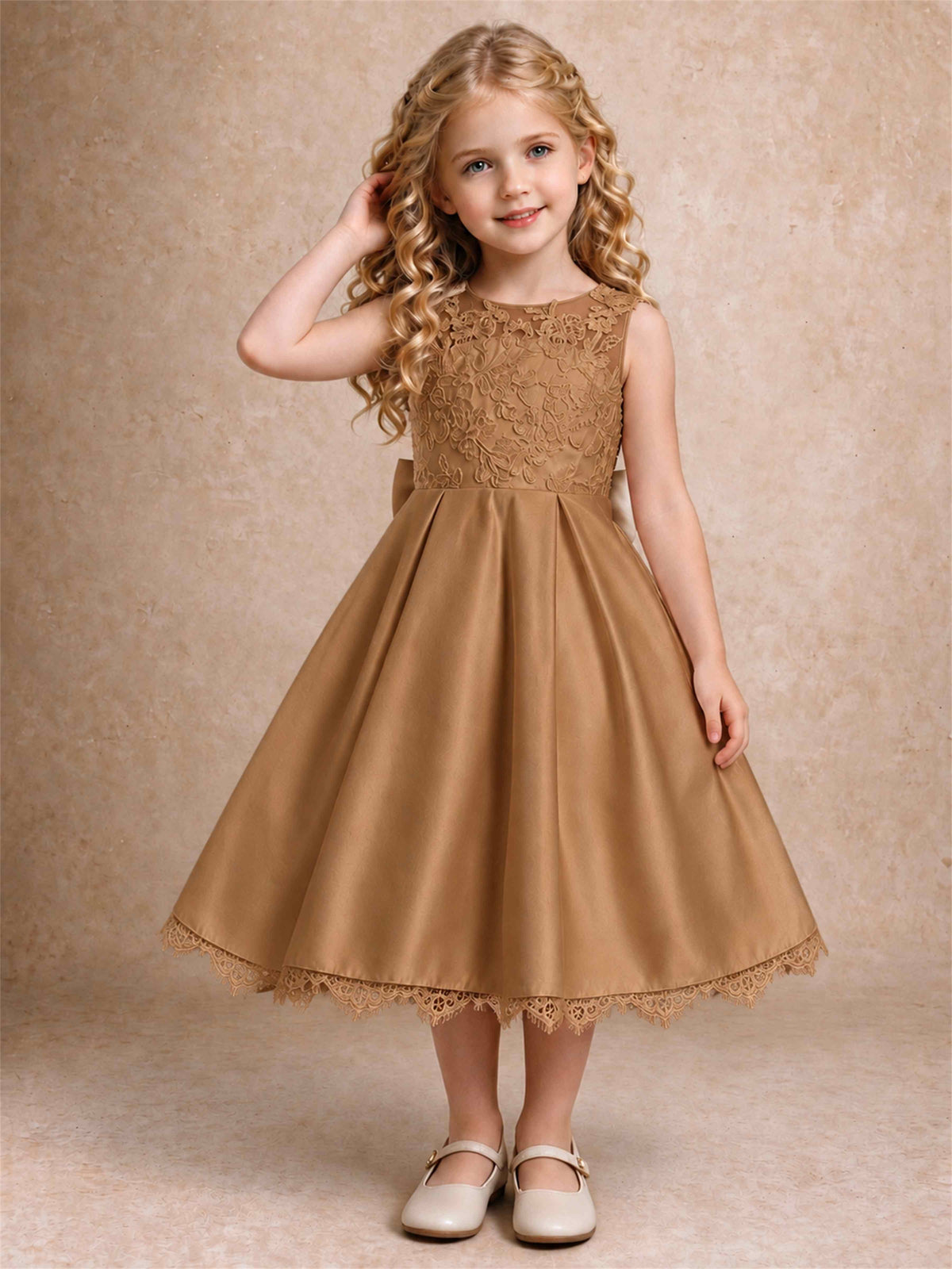 Flower Girl Dress Sleeveless Floral Lace Knee Length Lace Hem First Communion Dress