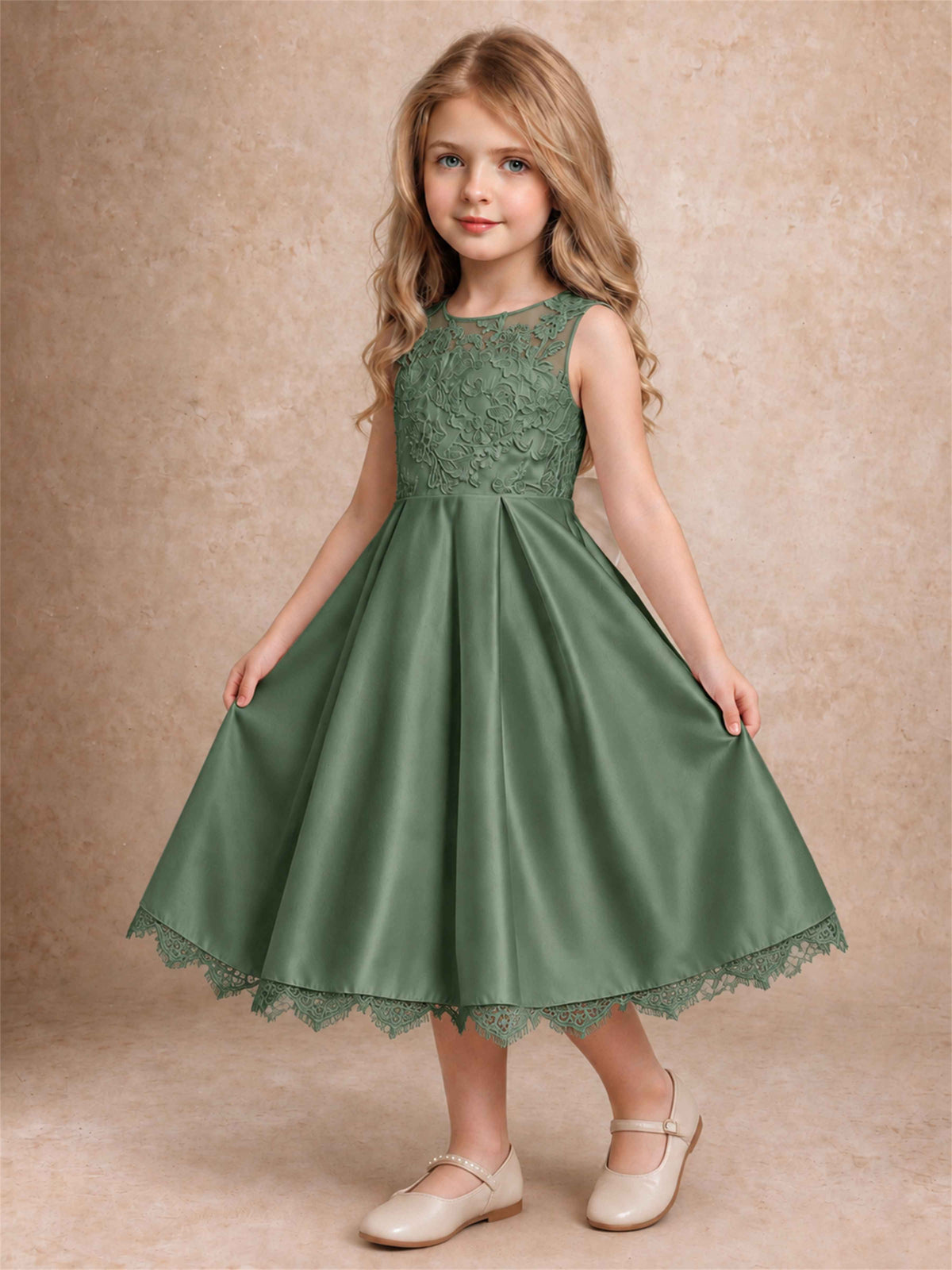 Flower Girl Dress Sleeveless Floral Lace Knee Length Lace Hem First Communion Dress