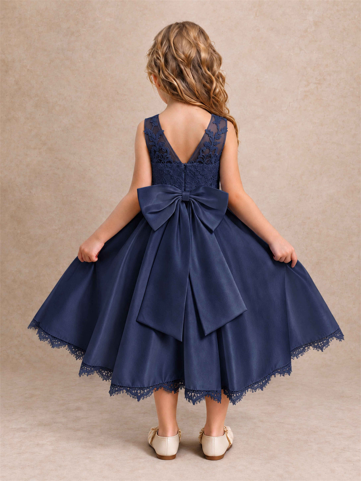 Flower Girl Dress Sleeveless Floral Lace Knee Length Lace Hem First Communion Dress