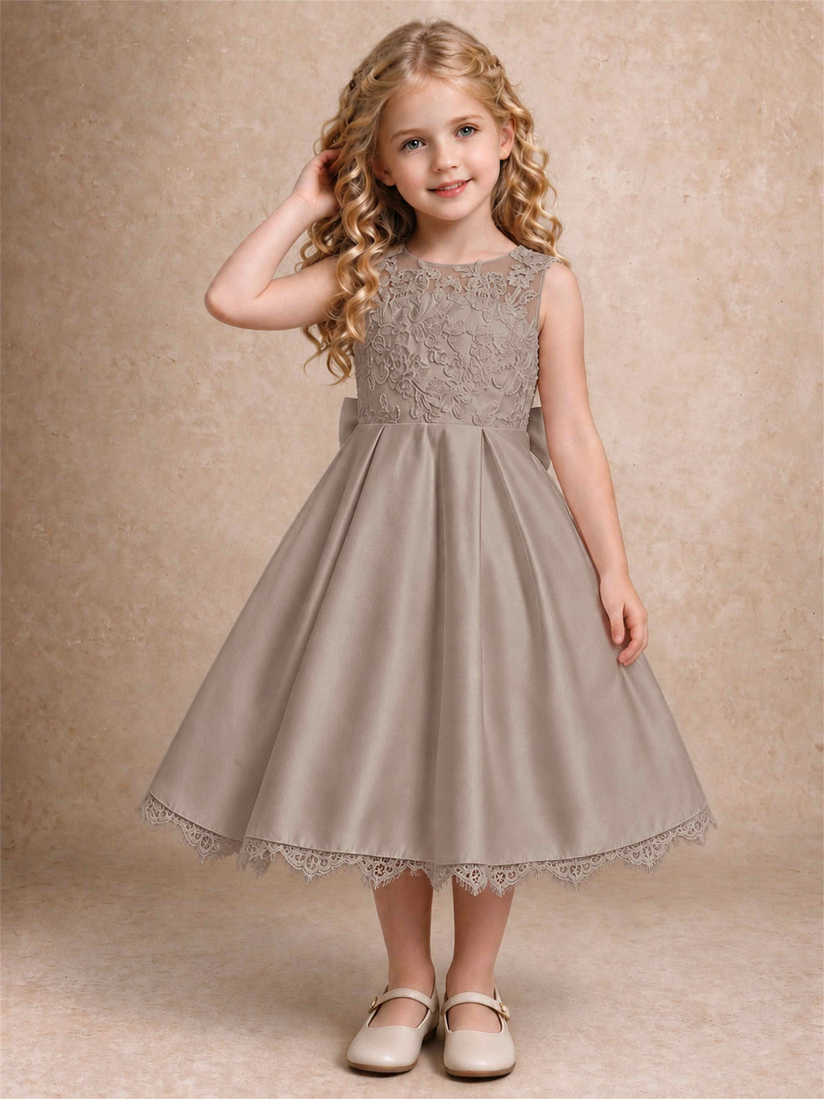 Flower Girl Dress Sleeveless Floral Lace Knee Length Lace Hem First Communion Dress