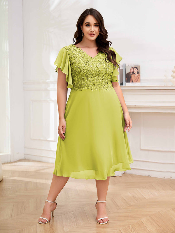 Daffodil Grace-filled V-Neck Lace Appliques Chiffon Plus Size Mother Of The Bride Dresses