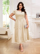 Majestic A-Line Short Sleeves Appliques Tulle Plus Size Mother Of The Bride Dresses