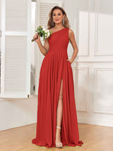 Modern One Shoulder Slit Chiffon Bridesmaid Dresses with Pockets