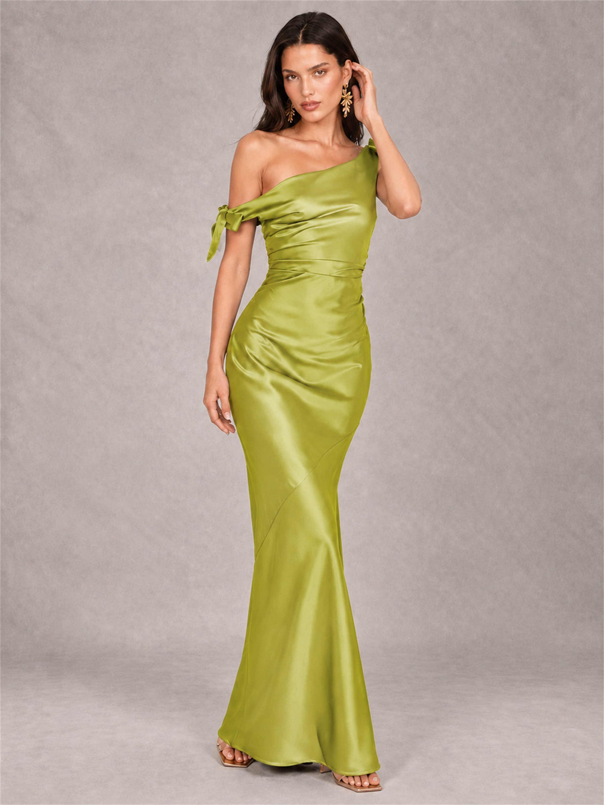 Off-The-Shoulder Ruched Sleeveless Mermaid Satin Wedding Guest Dress
