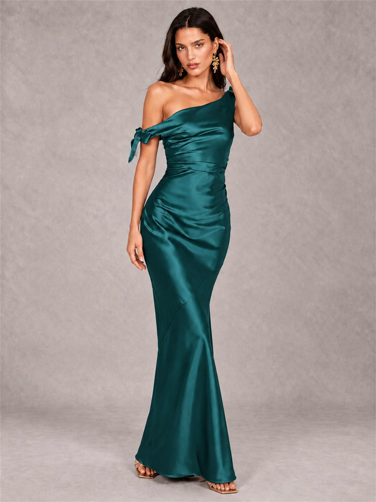 Off-The-Shoulder Ruched Sleeveless Mermaid Satin Wedding Guest Dress
