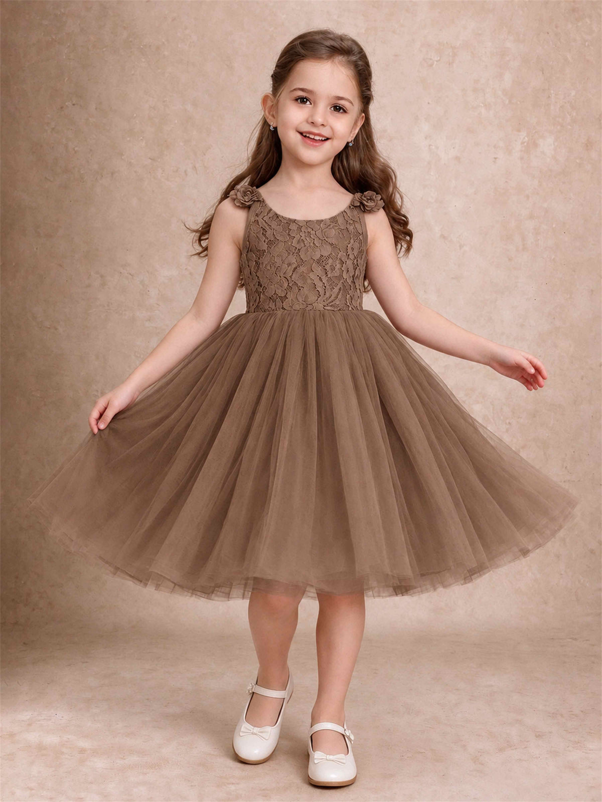 Sleeveless Flower Girl Dress Lace Tulle Knee Length Princess Party Gown For Wedding
