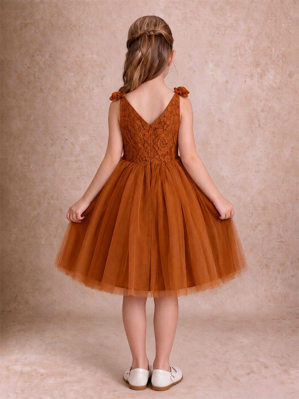 Sleeveless Flower Girl Dress Lace Tulle Knee Length Princess Party Gown For Wedding