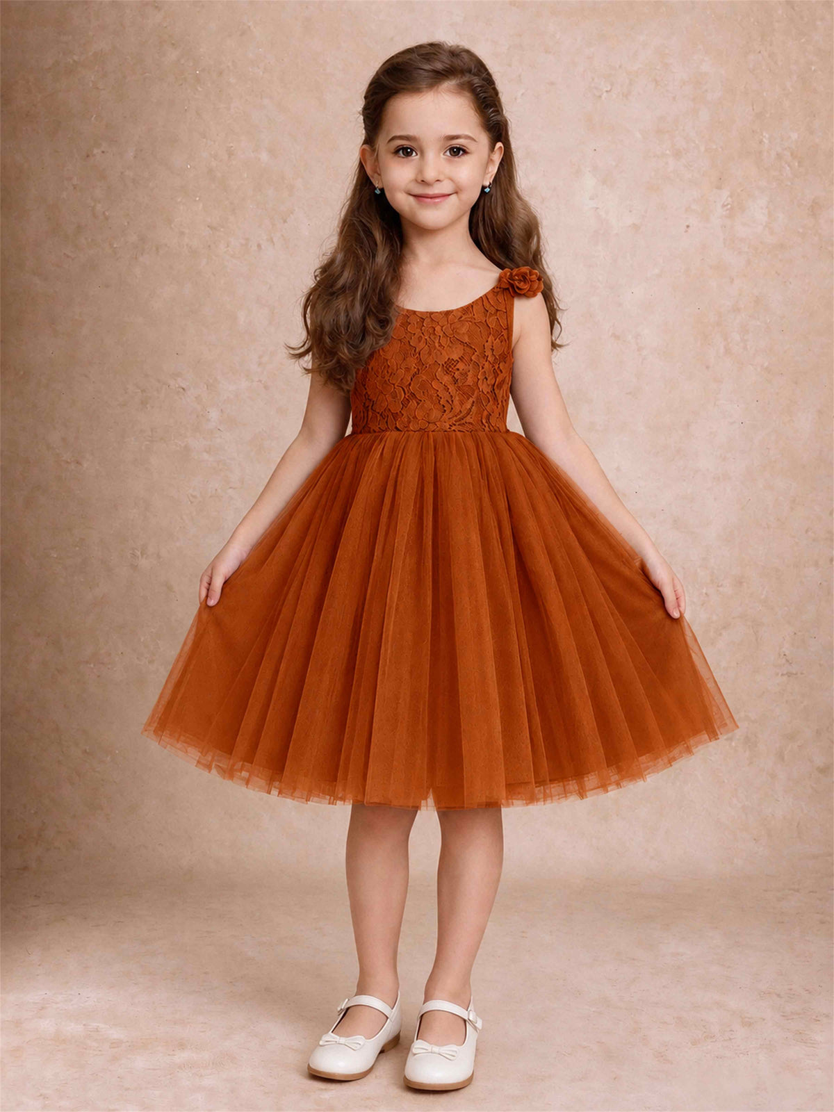 Sleeveless Flower Girl Dress Lace Tulle Knee Length Princess Party Gown For Wedding