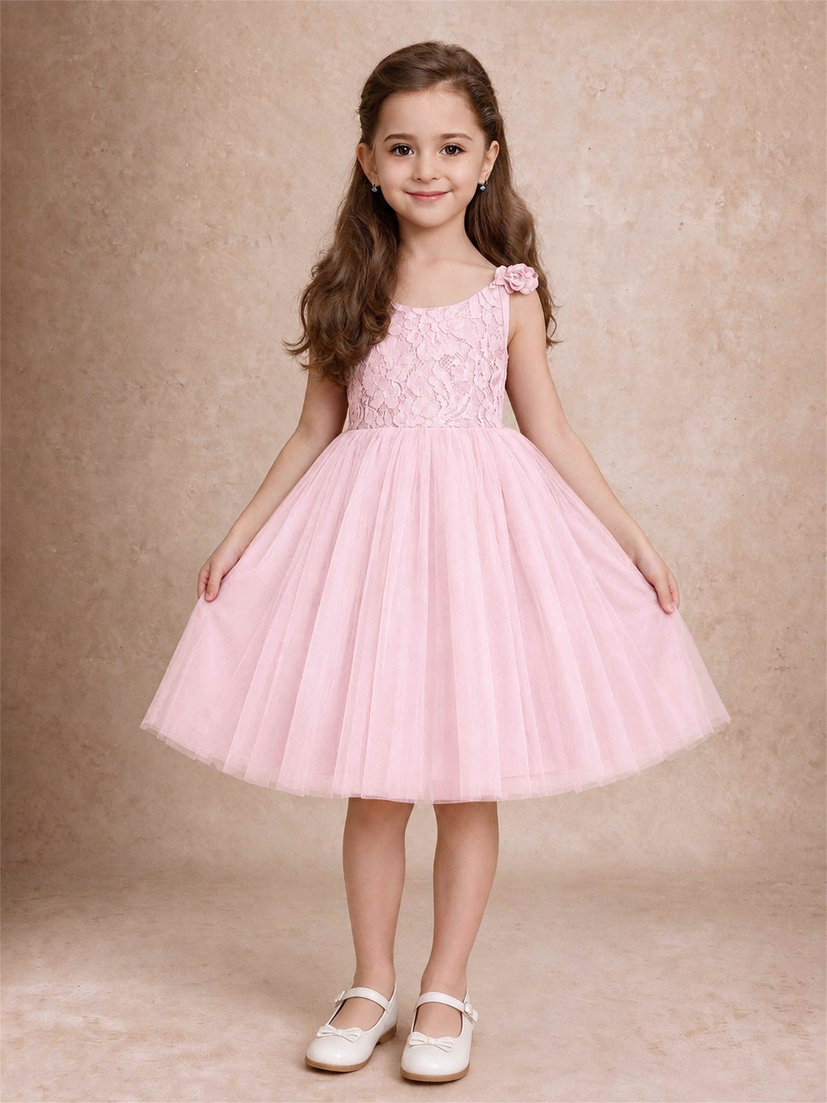 Sleeveless Flower Girl Dress Lace Tulle Knee Length Princess Party Gown For Wedding