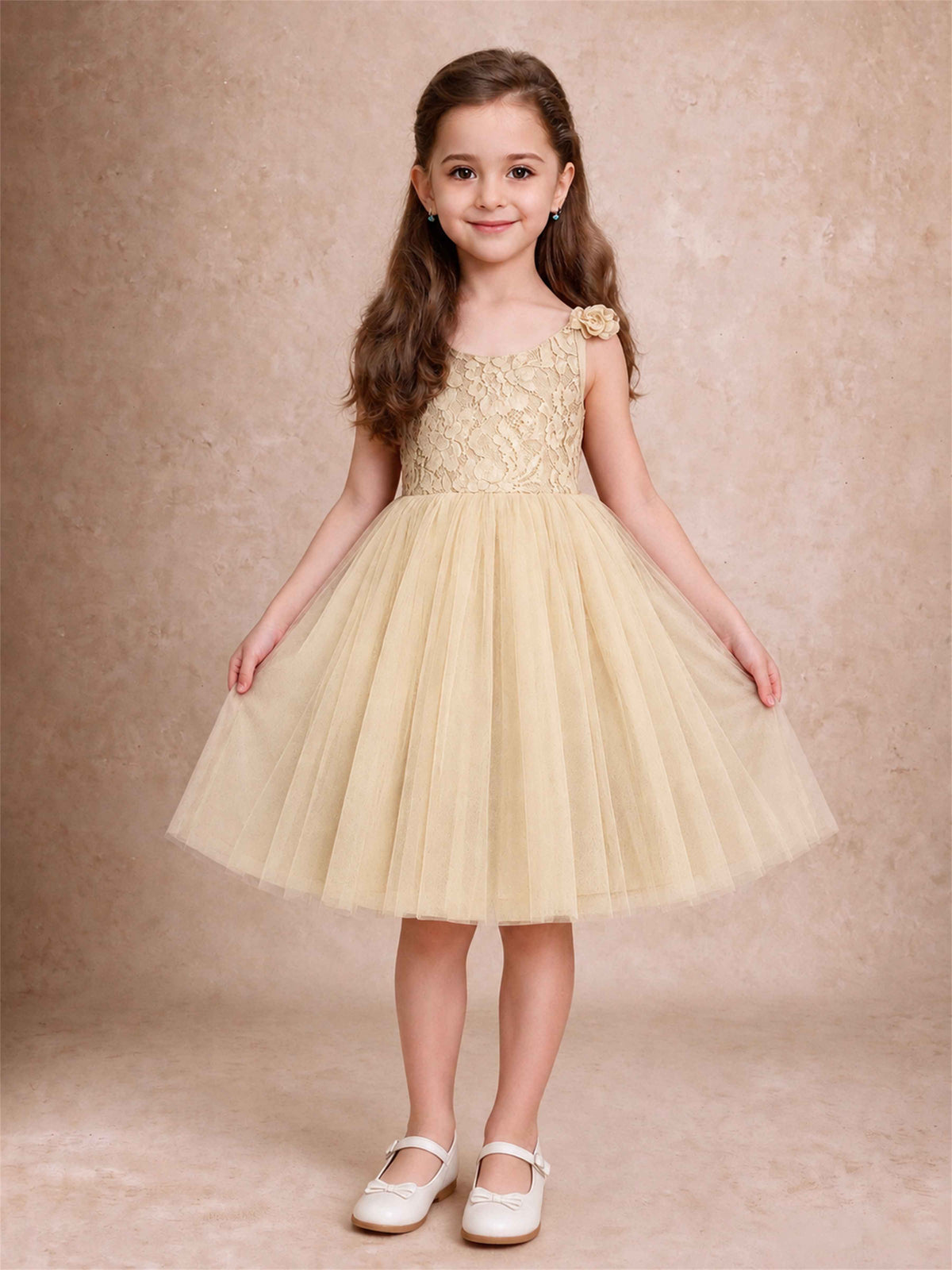 Sleeveless Flower Girl Dress Lace Tulle Knee Length Princess Party Gown For Wedding