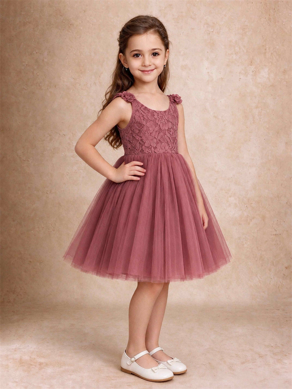 Sleeveless Flower Girl Dress Lace Tulle Knee Length Princess Party Gown For Wedding