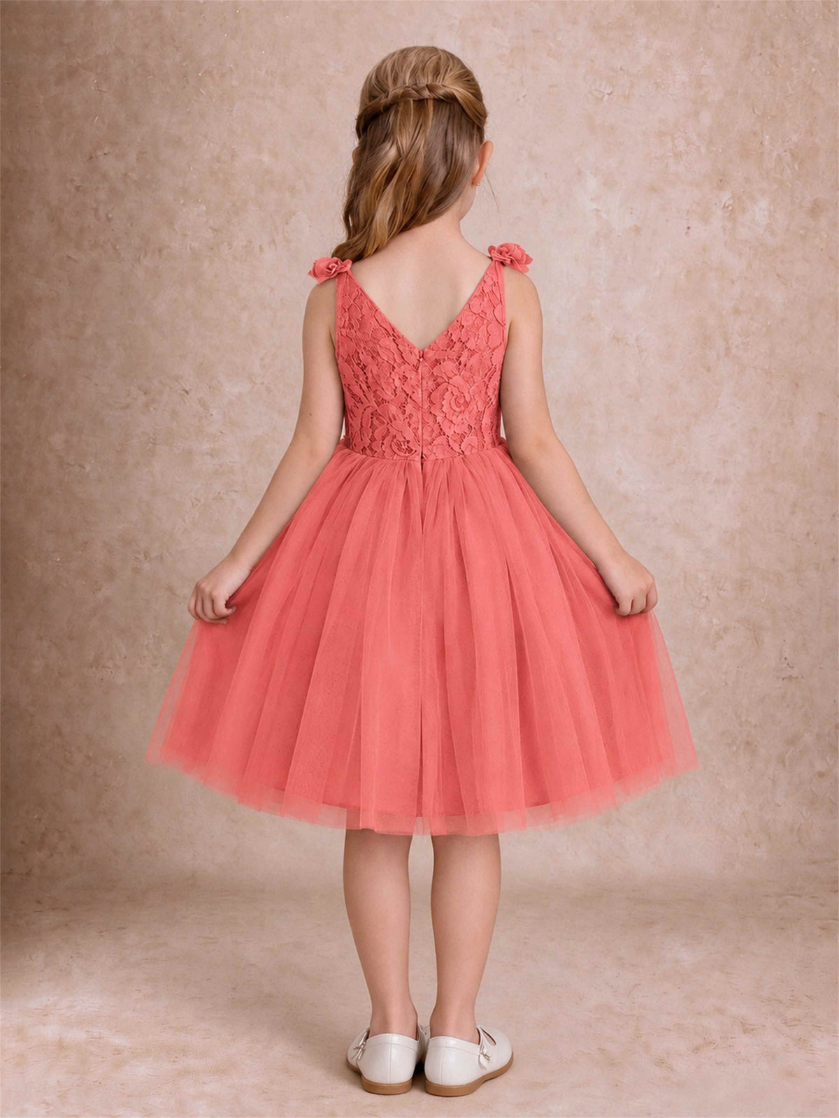 Sleeveless Flower Girl Dress Lace Tulle Knee Length Princess Party Gown For Wedding