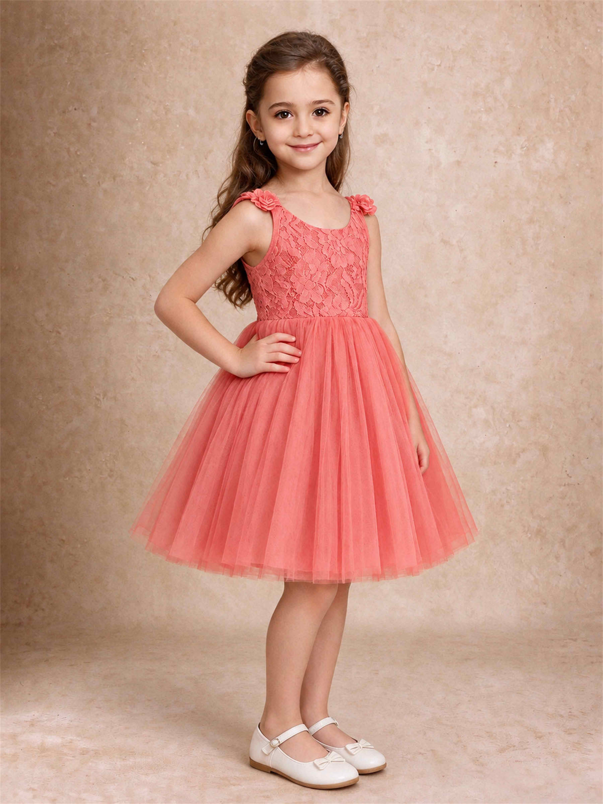 Sleeveless Flower Girl Dress Lace Tulle Knee Length Princess Party Gown For Wedding