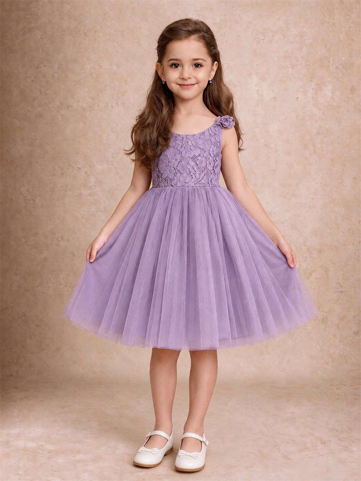 Sleeveless Flower Girl Dress Lace Tulle Knee Length Princess Party Gown For Wedding