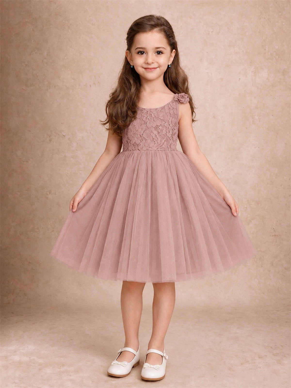 Sleeveless Flower Girl Dress Lace Tulle Knee Length Princess Party Gown For Wedding