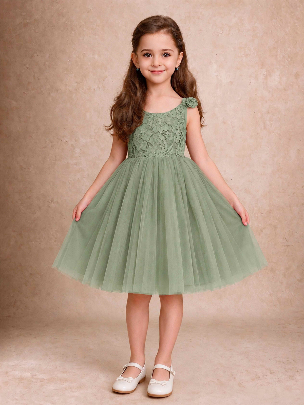 Sleeveless Flower Girl Dress Lace Tulle Knee Length Princess Party Gown For Wedding