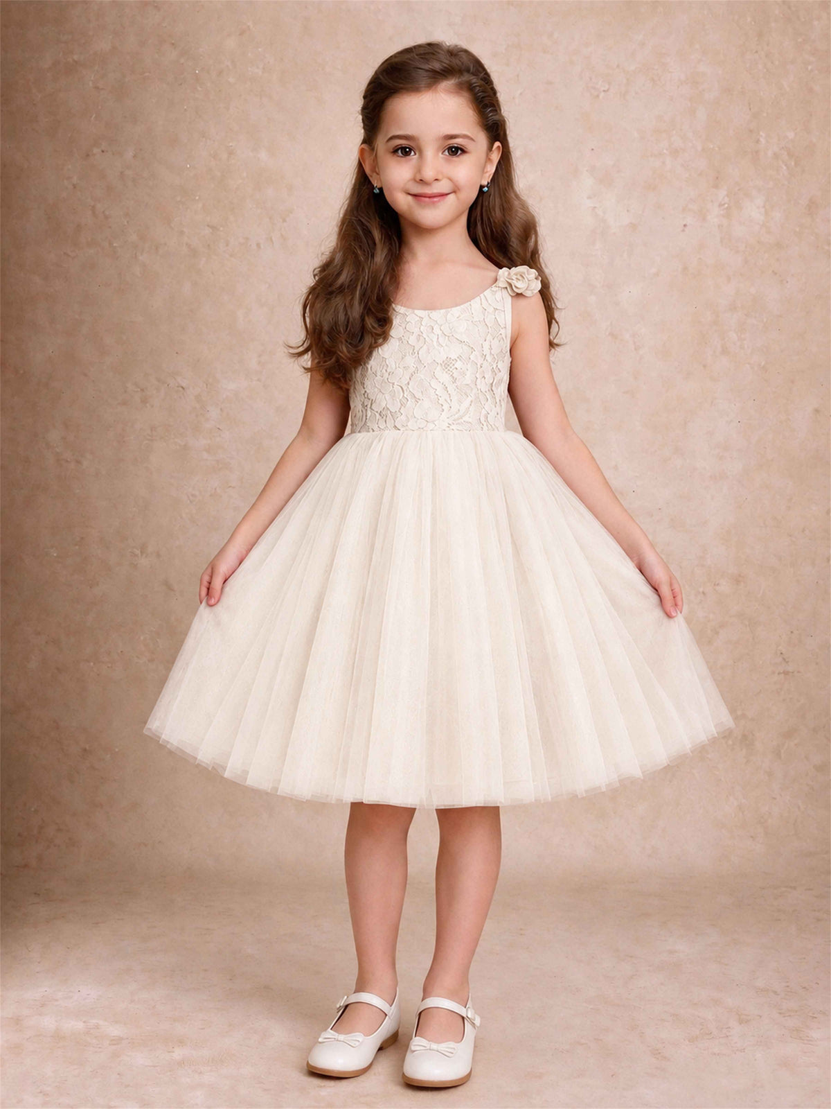 Sleeveless Flower Girl Dress Lace Tulle Knee Length Princess Party Gown For Wedding