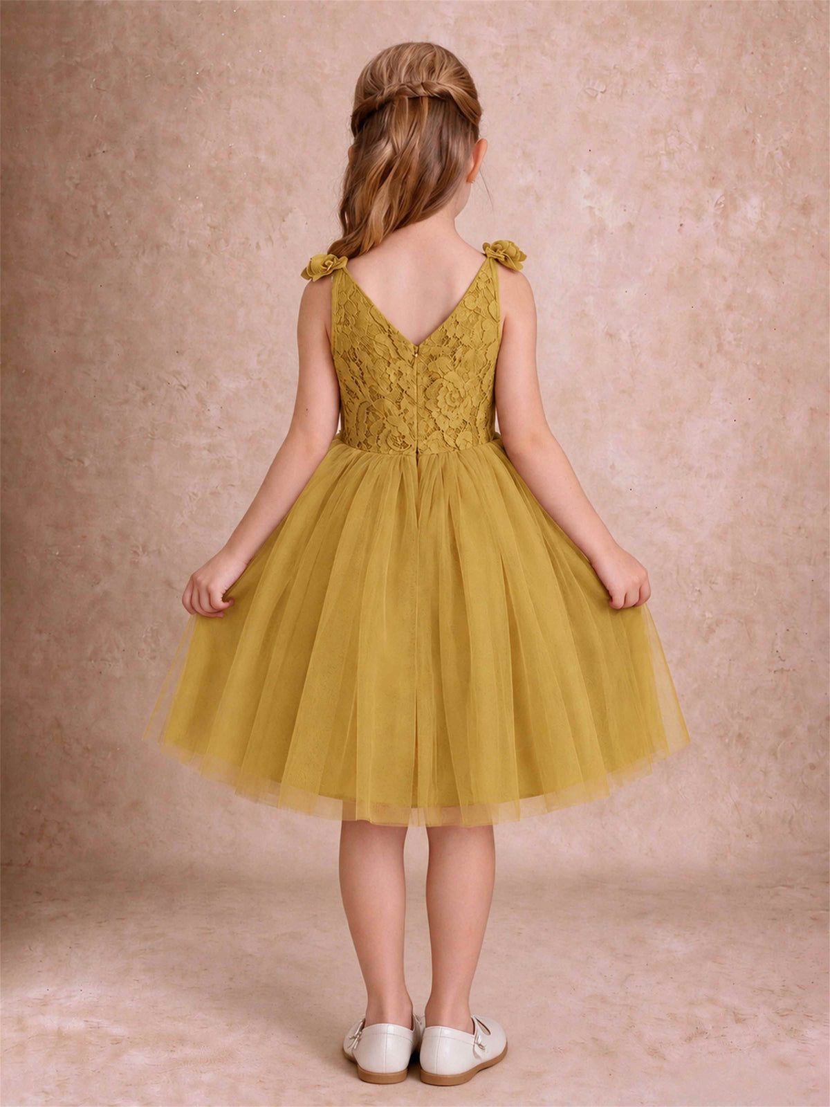 Sleeveless Flower Girl Dress Lace Tulle Knee Length Princess Party Gown For Wedding