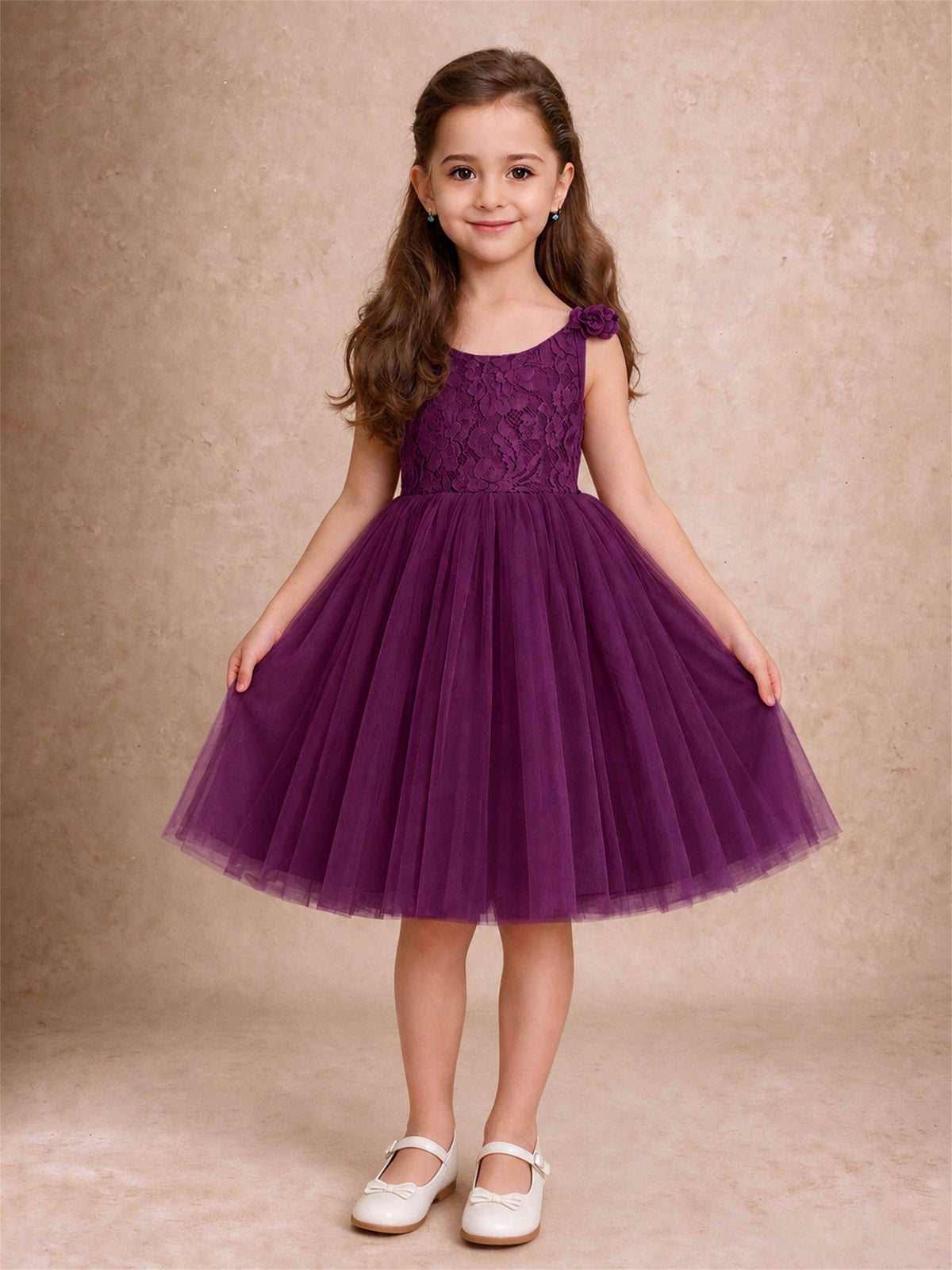 Sleeveless Flower Girl Dress Lace Tulle Knee Length Princess Party Gown For Wedding