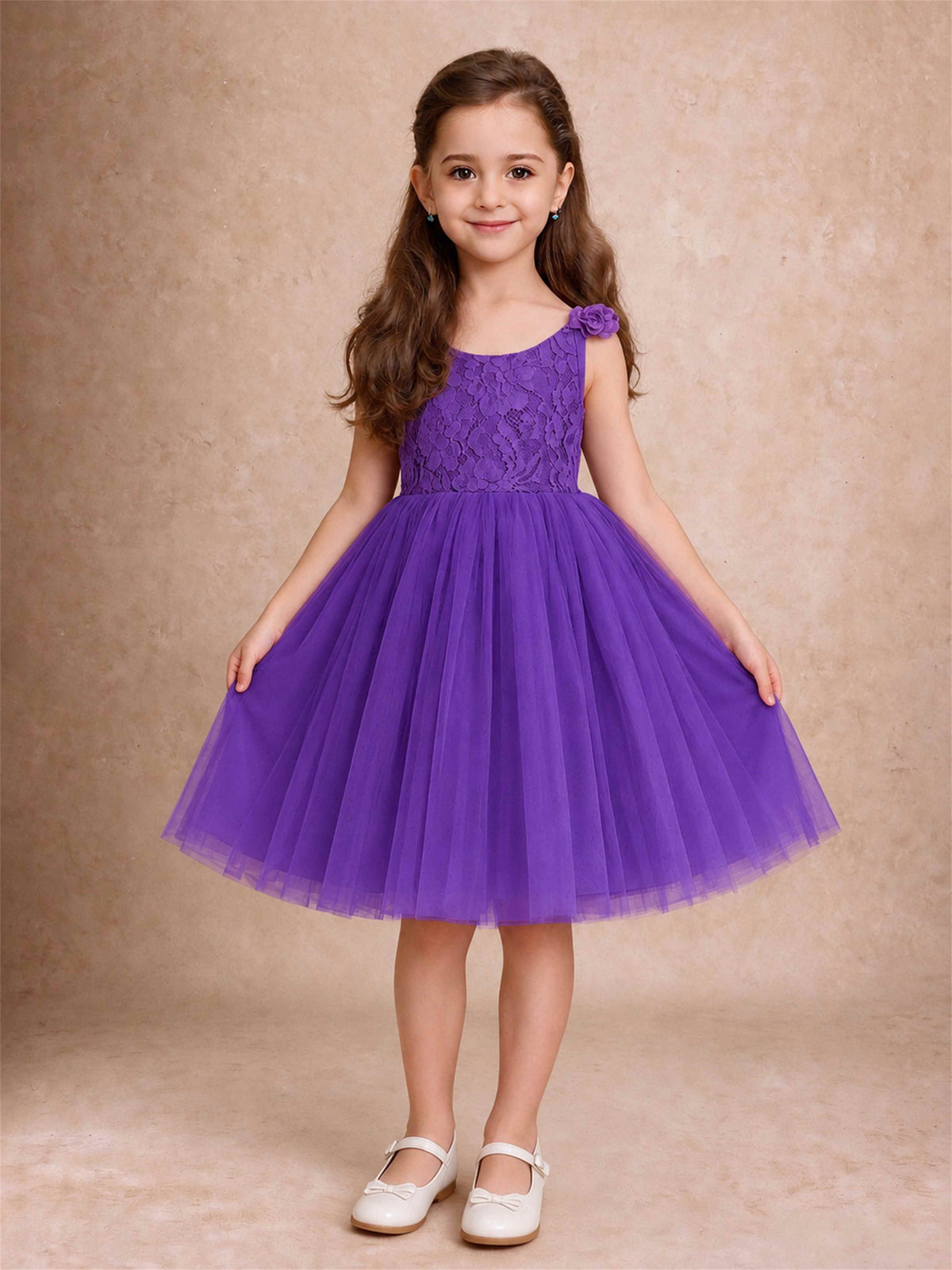Sleeveless Flower Girl Dress Lace Tulle Knee Length Princess Party Gown For Wedding