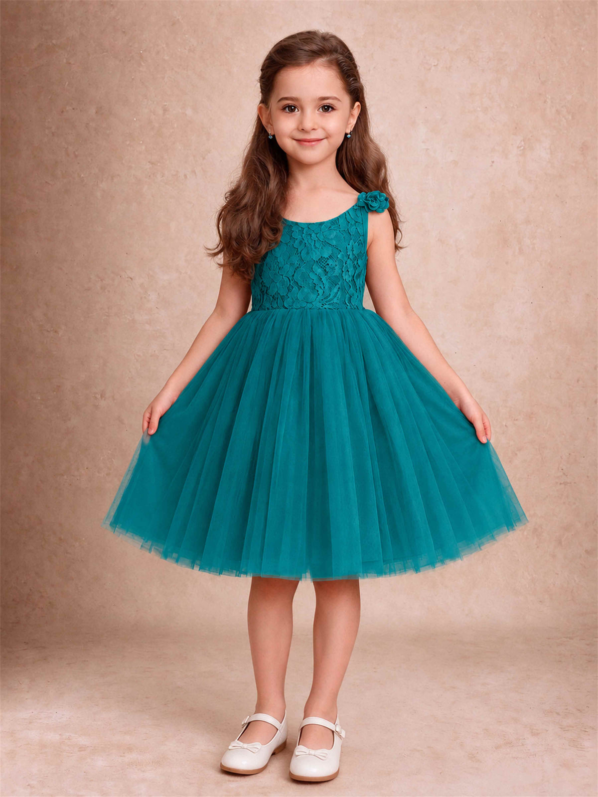 Sleeveless Flower Girl Dress Lace Tulle Knee Length Princess Party Gown For Wedding