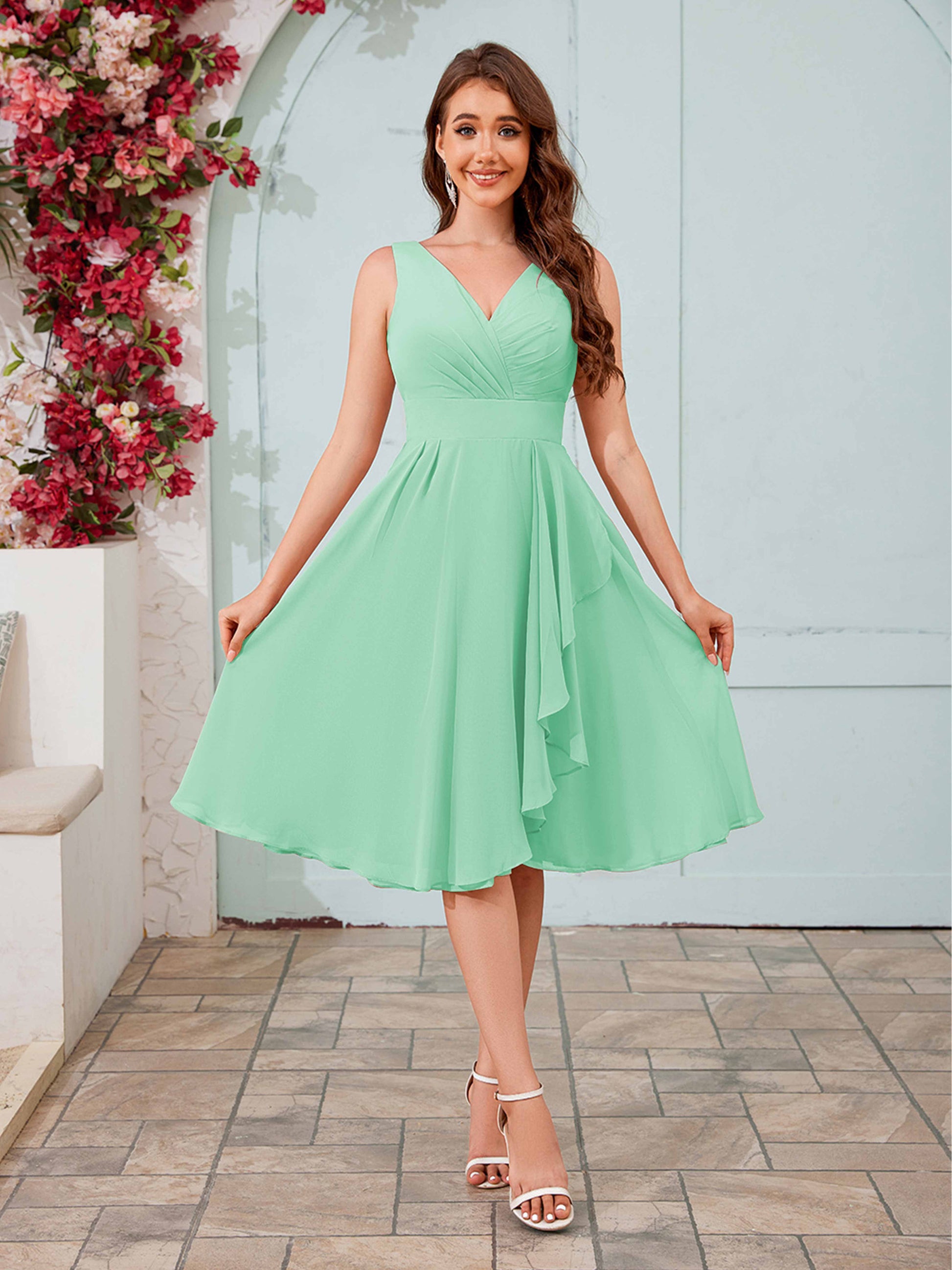 Stylish A-Line V-Neck Knee Length Chiffon Bridesmaid Dresses mollyevers.com Stylish A-Line V-Neck Knee Length Chiffon Bridesmaid Dresses mollyevers.com