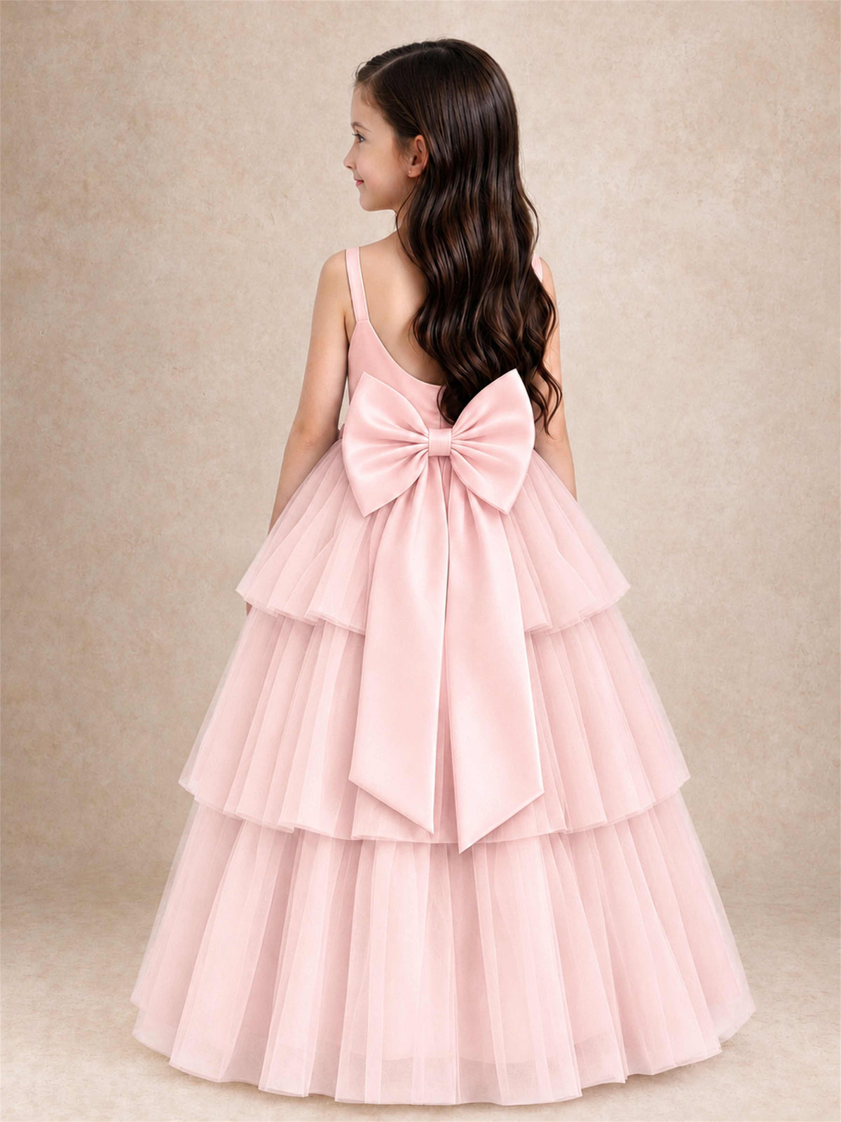 Tiered Tulle Flower Girl Dress Bateau Neck Sleeveless Long Kids Princess Gown for Wedding Party