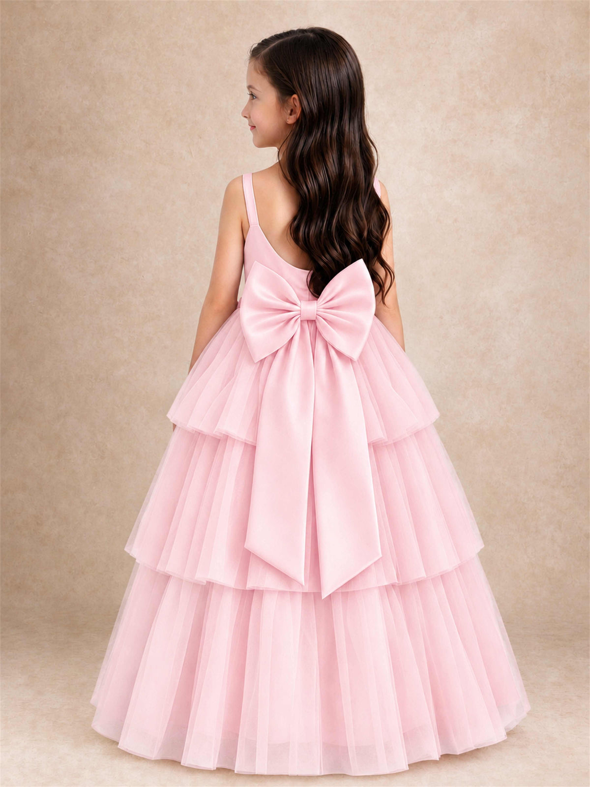 Tiered Tulle Flower Girl Dress Bateau Neck Sleeveless Long Kids Princess Gown for Wedding Party