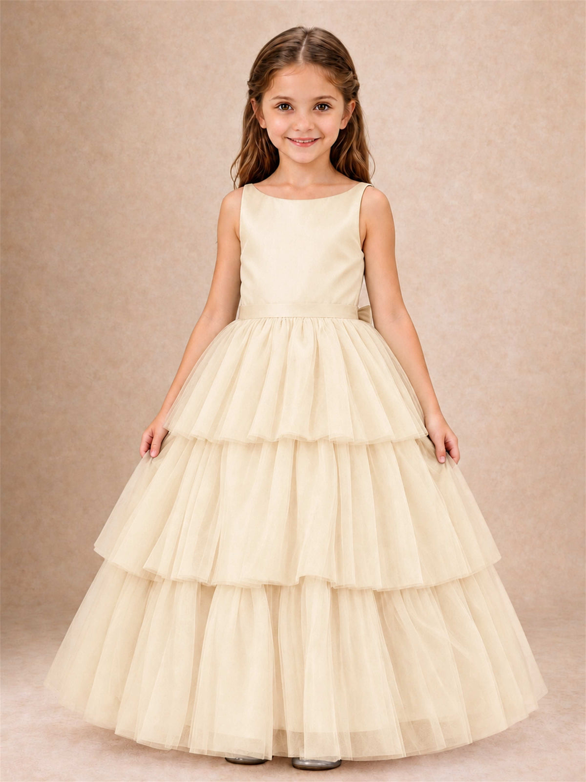 Tiered Tulle Flower Girl Dress Bateau Neck Sleeveless Long Kids Princess Gown for Wedding Party