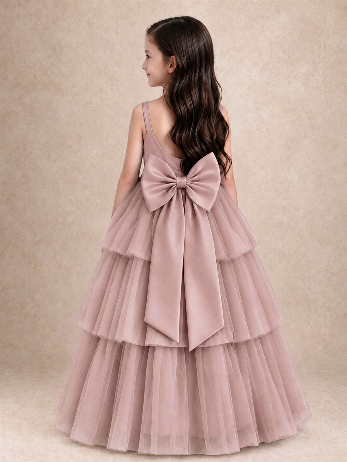Tiered Tulle Flower Girl Dress Bateau Neck Sleeveless Long Kids Princess Gown for Wedding Party
