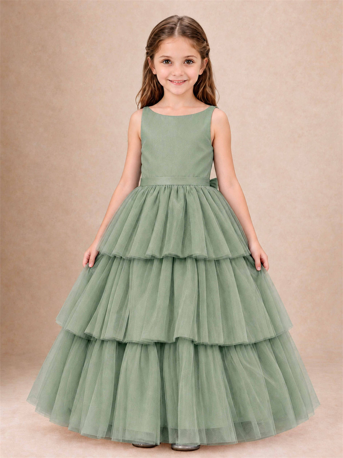 Tiered Tulle Flower Girl Dress Bateau Neck Sleeveless Long Kids Princess Gown for Wedding Party
