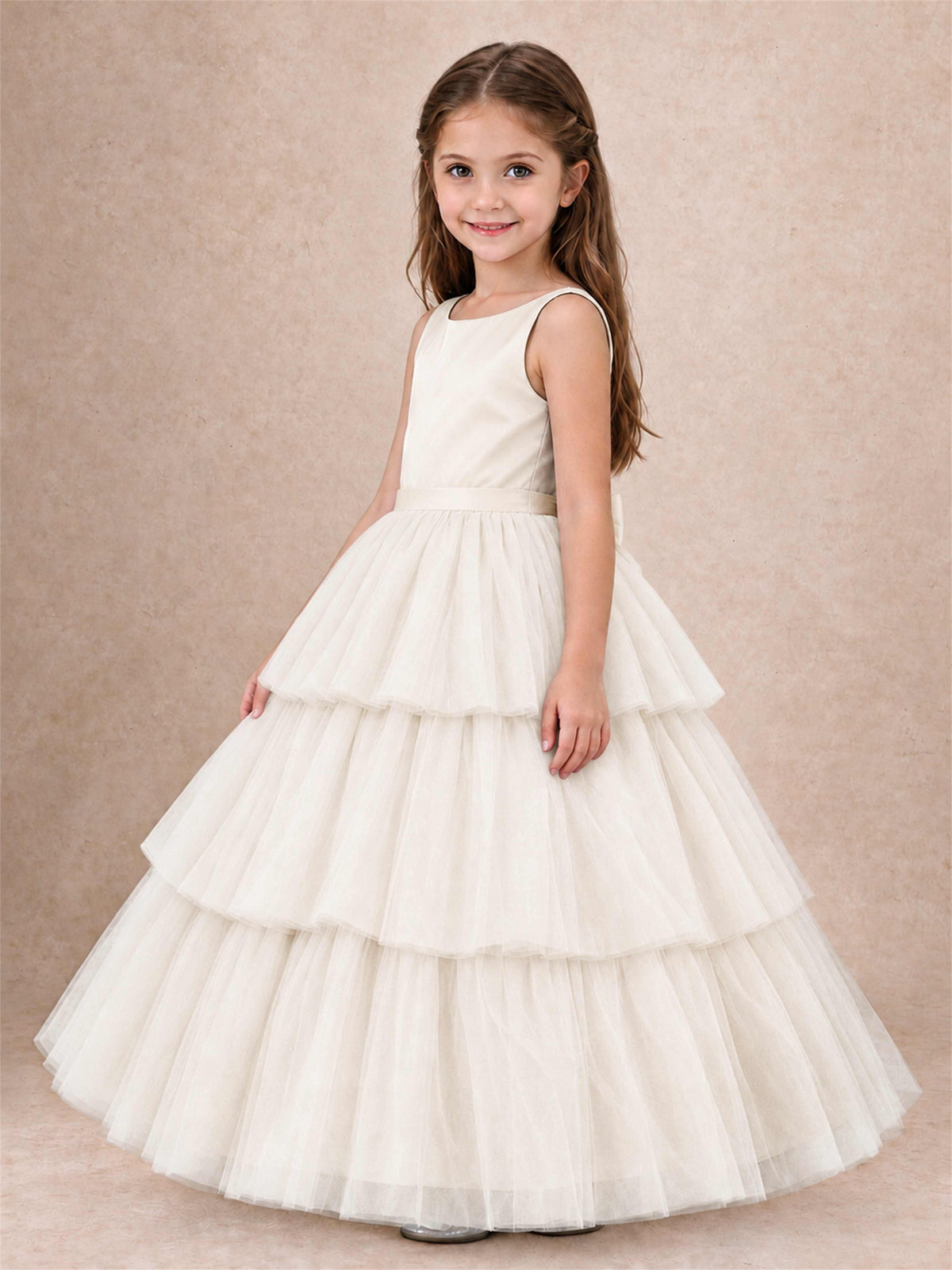 Tiered Tulle Flower Girl Dress Bateau Neck Sleeveless Long Kids Princess Gown for Wedding Party