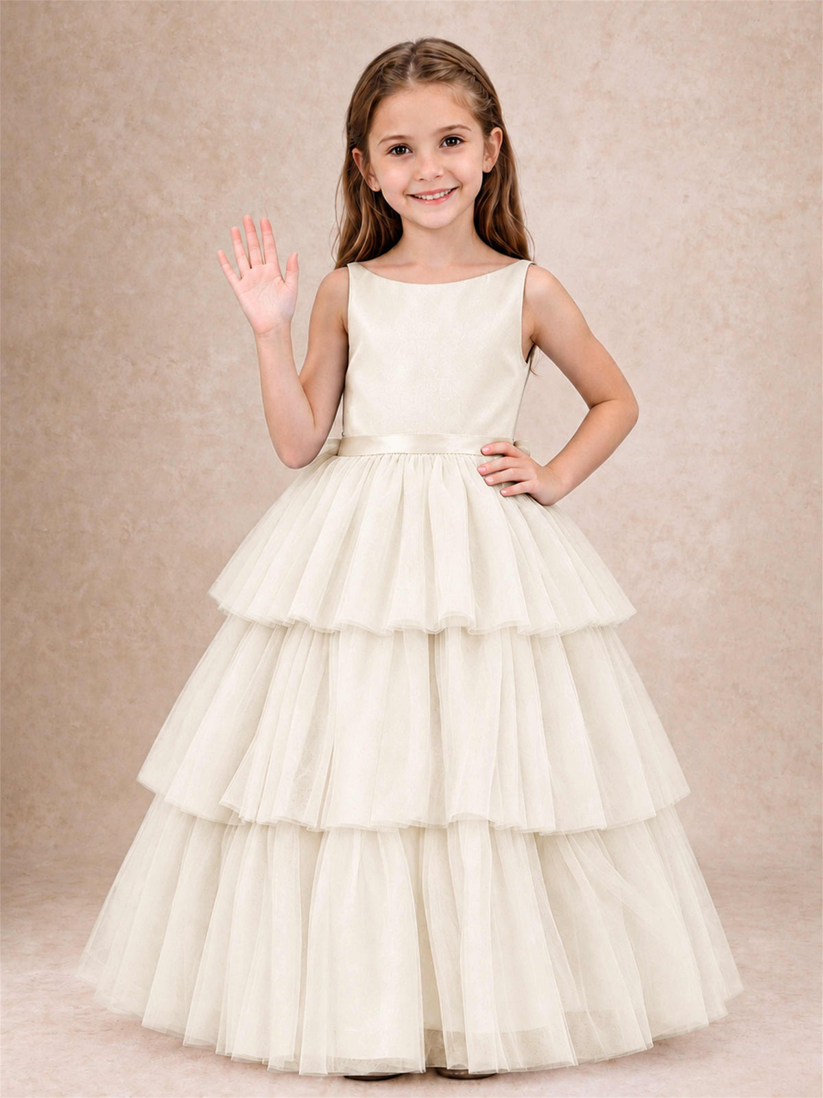 Tiered Tulle Flower Girl Dress Bateau Neck Sleeveless Long Kids Princess Gown for Wedding Party