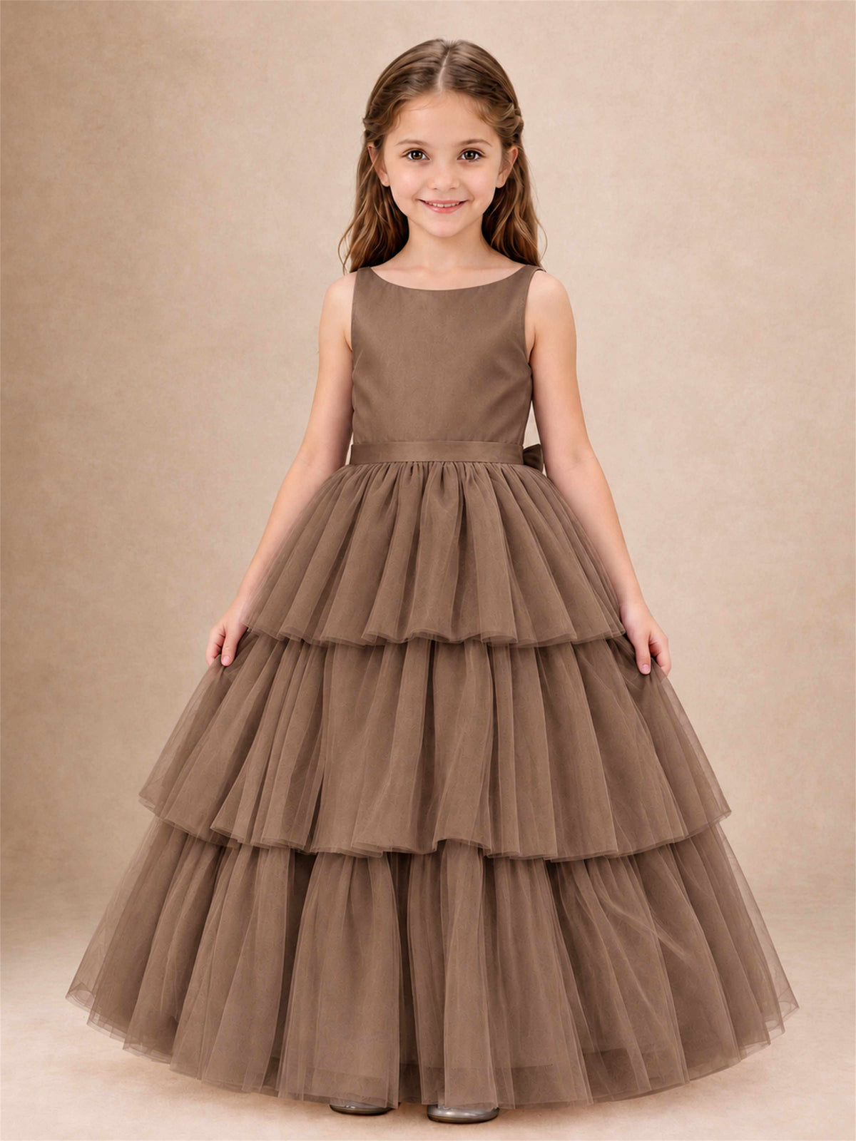 Tiered Tulle Flower Girl Dress Bateau Neck Sleeveless Long Kids Princess Gown for Wedding Party