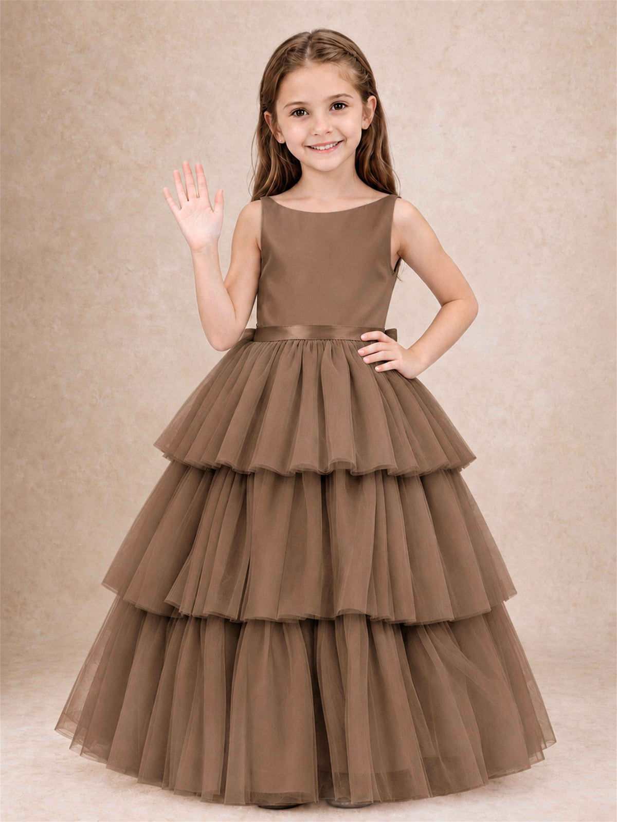 Tiered Tulle Flower Girl Dress Bateau Neck Sleeveless Long Kids Princess Gown for Wedding Party
